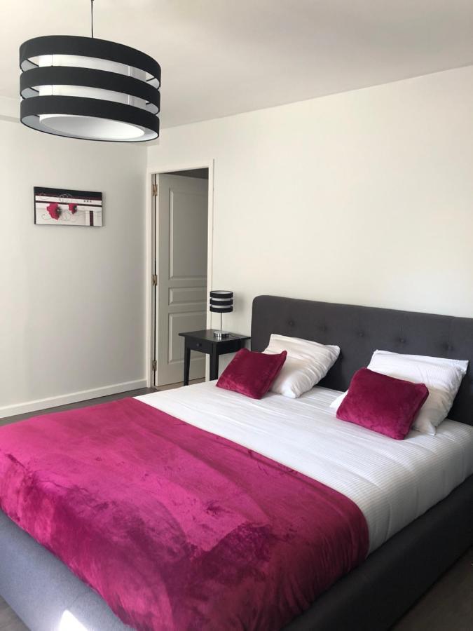 Le Nid Du Franc Bed & Breakfast Авранш Екстериор снимка