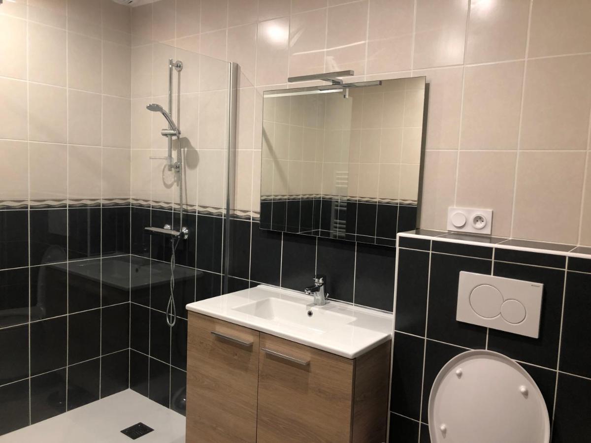 Le Nid Du Franc Bed & Breakfast Авранш Екстериор снимка