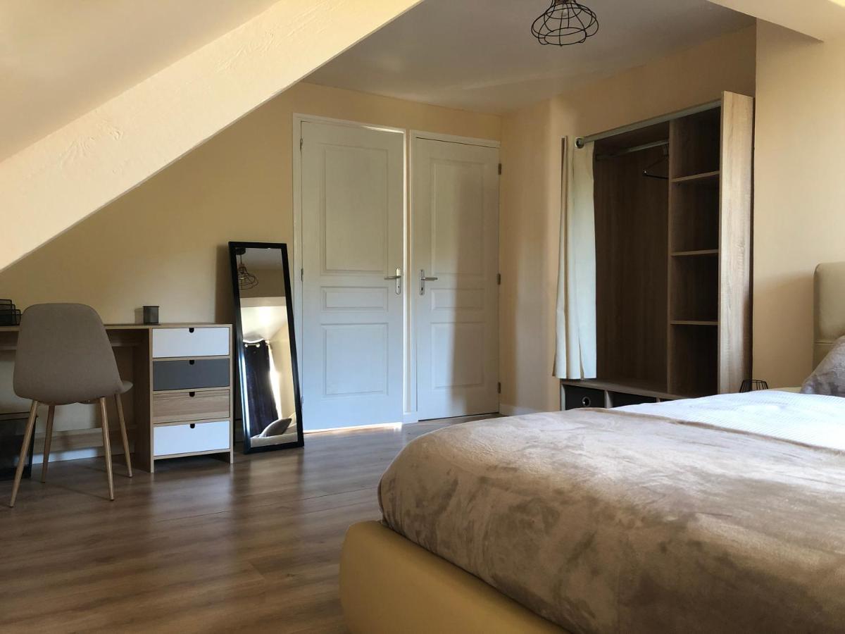 Le Nid Du Franc Bed & Breakfast Авранш Екстериор снимка